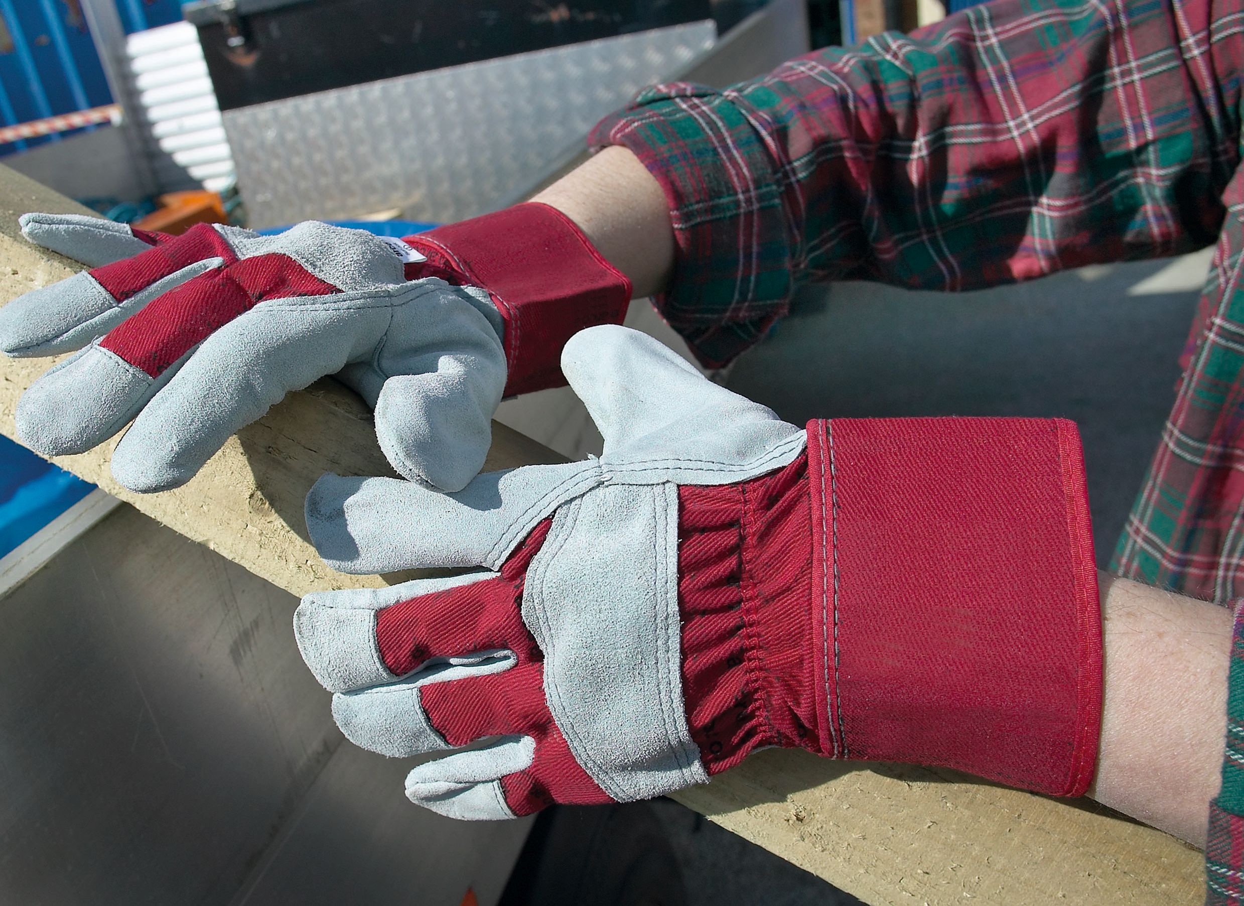 Workplace safety: Critical safety issues with safety gloves - SHP